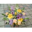 東京都稲城市フラワーショップ花家族の花　元気な季節のアレンジ