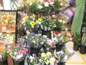 秋の花々｜「フラワーショップ花家族」　（東京都稲城市の花キューピット加盟店 花屋）のブログ
